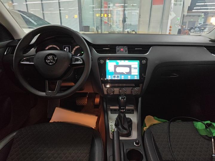 Octavia 2018 TSI280 DSG Luxury photo 5