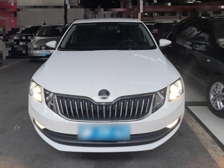 Octavia 2019 TSI230 DSG Comfort photo 2