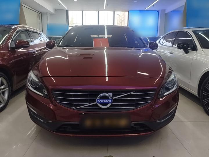 V60 2015 T5 photo 2