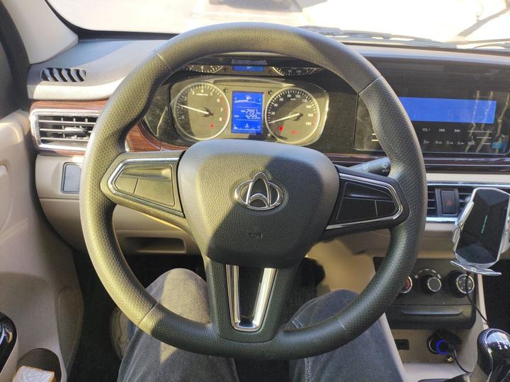 Kuayue V5 2021 1.5L Comfort JL473QH photo 3
