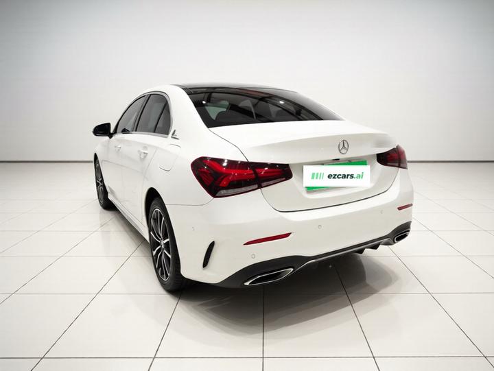 A-Class 2019 A 200 L photo 4