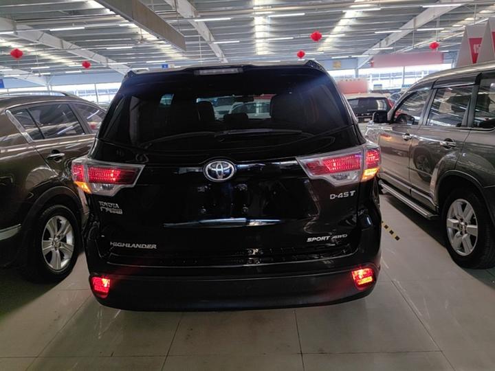 Highlander 2015 2.0T AWD Luxury 7-Seater photo 3