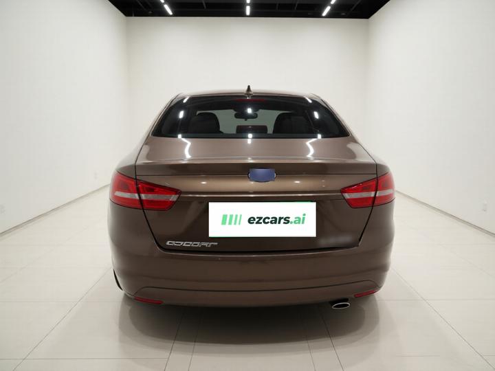 Escort 2015 1.5L MT Comfort photo 5