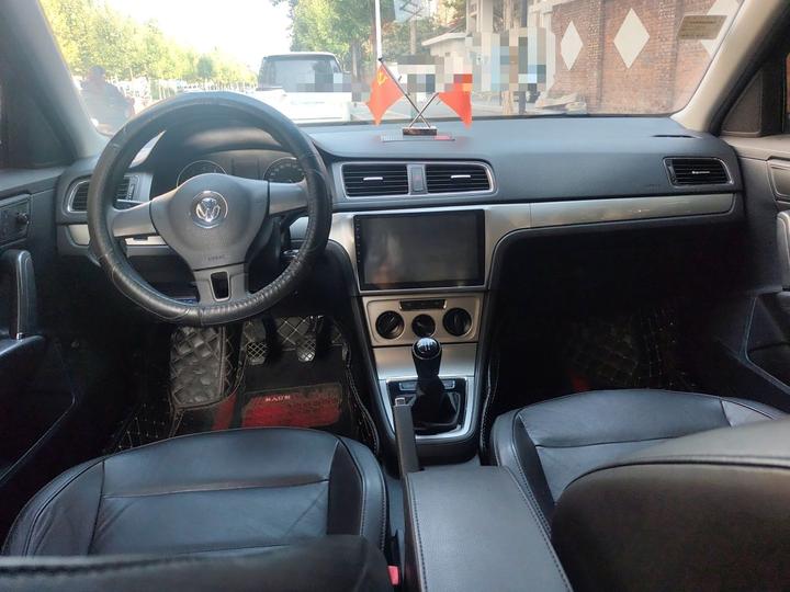 Lavida 2013 Facelift Classic 1.6L MT Comfort photo 5