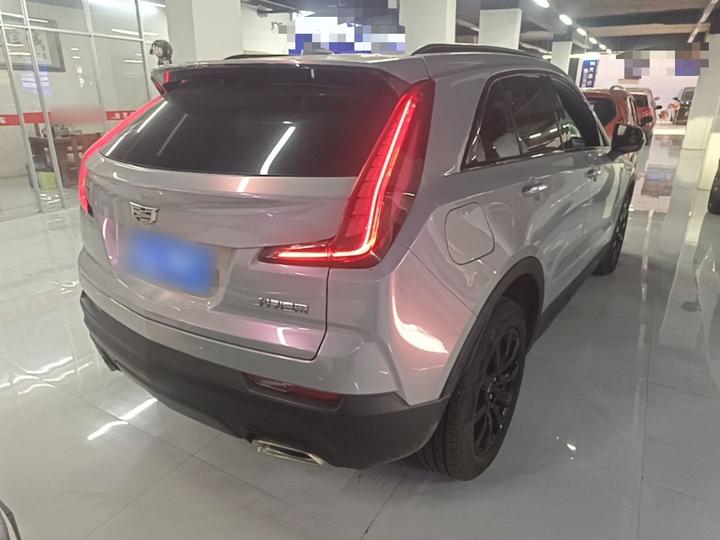 XT4 2022 28T RWD Luxury photo 4