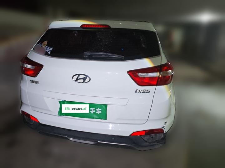 ix25 2015 1.6L AT RWD Smart GLS photo 5