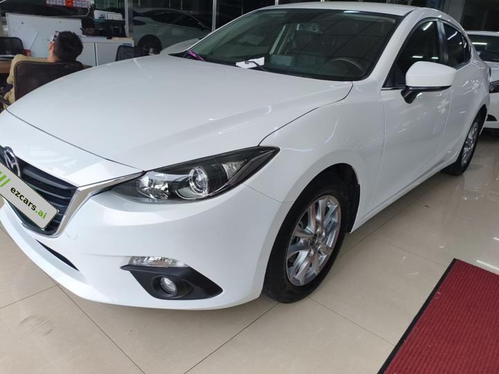 3 Axela 2016 Sedan 1.5L AT Comfort