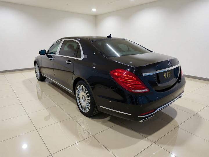 Maybach S-Class 2017 S 400 4MATIC photo 4