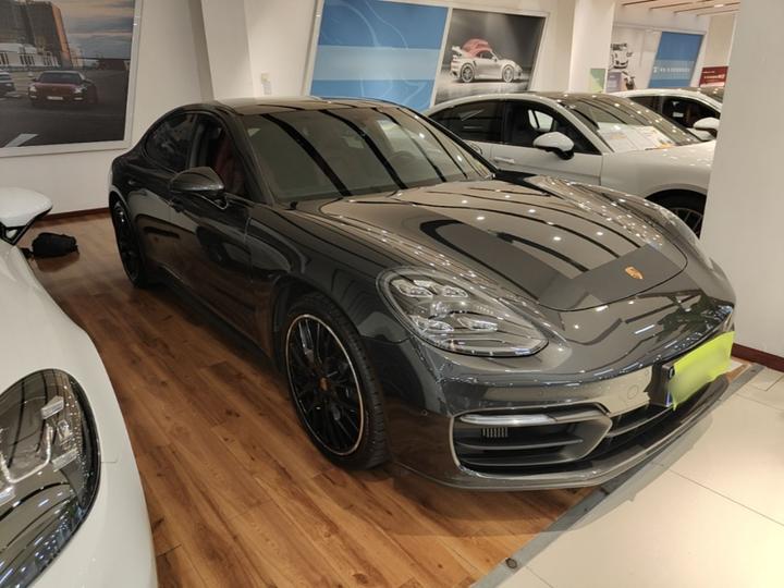 2023 Facelift Panamera 2.9T Platinum photo 3