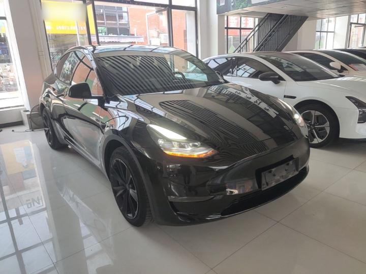 Model Y 2022 Facelift Long Range AWD photo 3