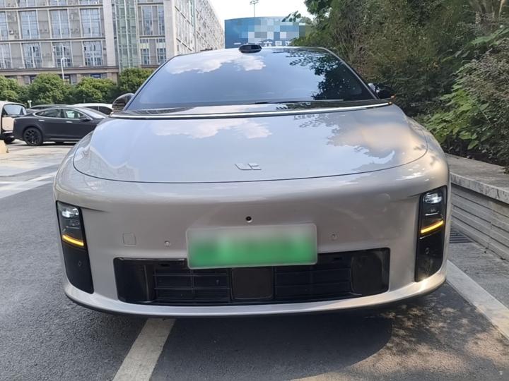 Li Auto i6 2025 AWD Standard photo 2