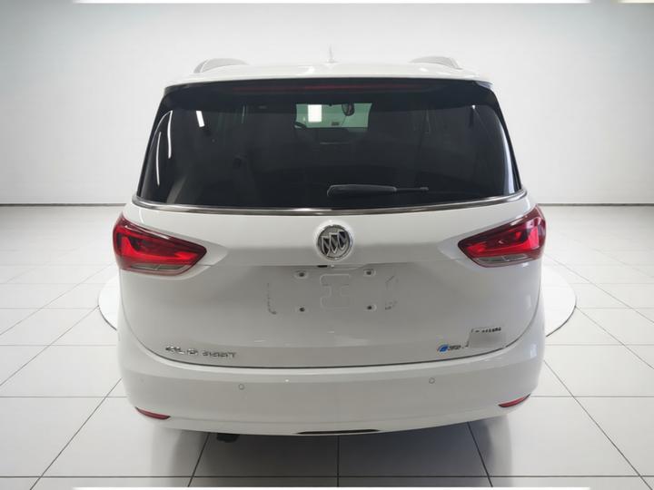 GL6 2021 323T Mild Hybrid Luxury photo 5
