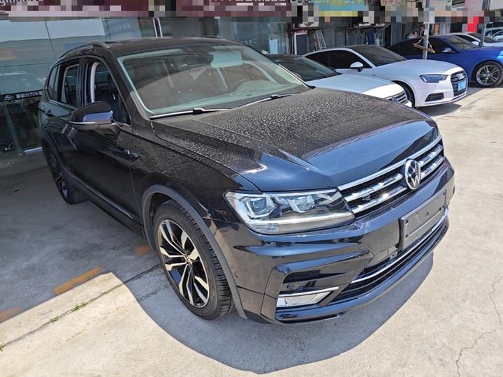 Tiguan L 2021 330TSI AT RWD R-Line photo 3