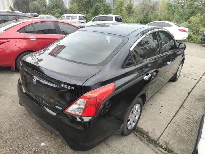 2014 1.5XE MT Comfort photo 6