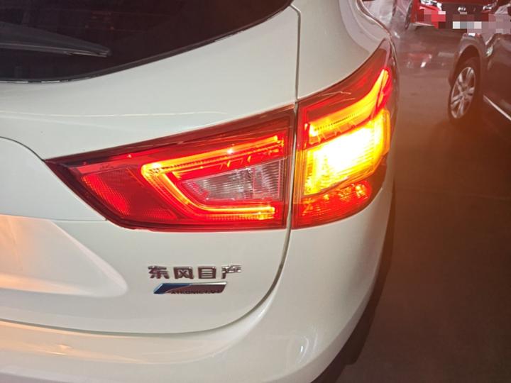 Qashqai 2016 2.0L CVT Elite photo 7