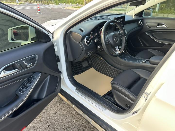 GLA 2017 GLA 200 Dynamic photo 7