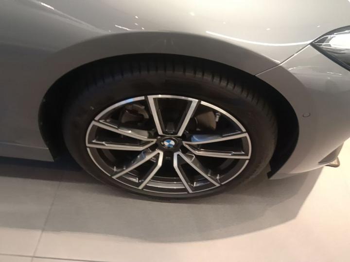 3 Series 2025 325Li M Sport Package photo 8