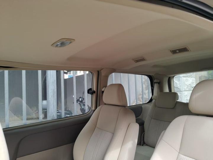 GL8 2014 2.4L Comfort photo 8