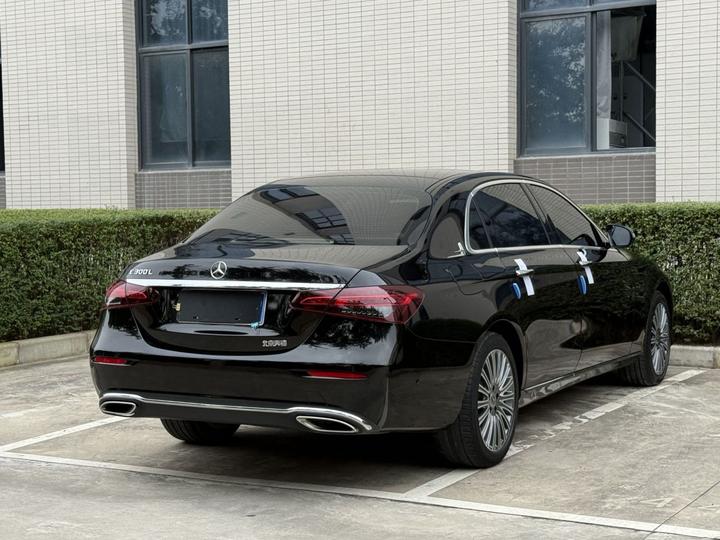 E-Class 2023 E 300 L Fashion photo 6