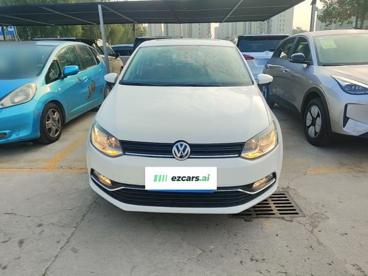 Polo 2016 1.6L AT Comfort photo 2