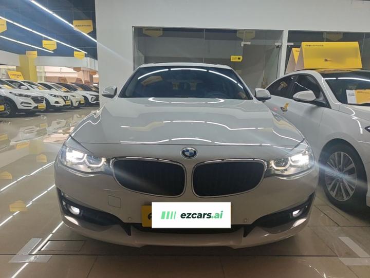 3 SeriesGT 2018 320i Fashion photo 2