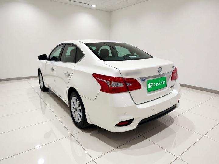 Sylphy 2018 1.6XV CVT Exclusive photo 4