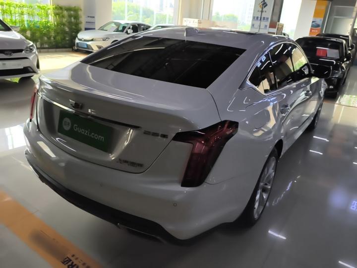 CT5 2022 28T Luxury Standard photo 4