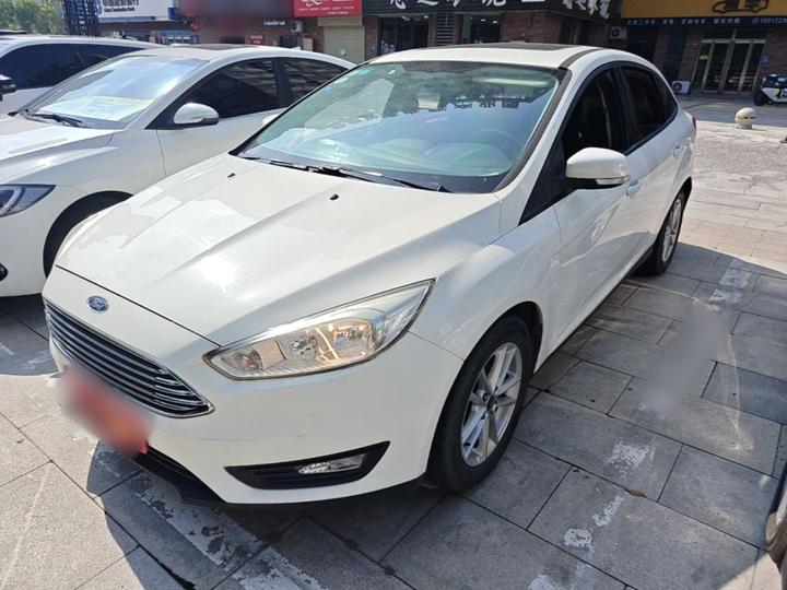 Focus 2018 Sedan Classic 1.6L AT Fashion