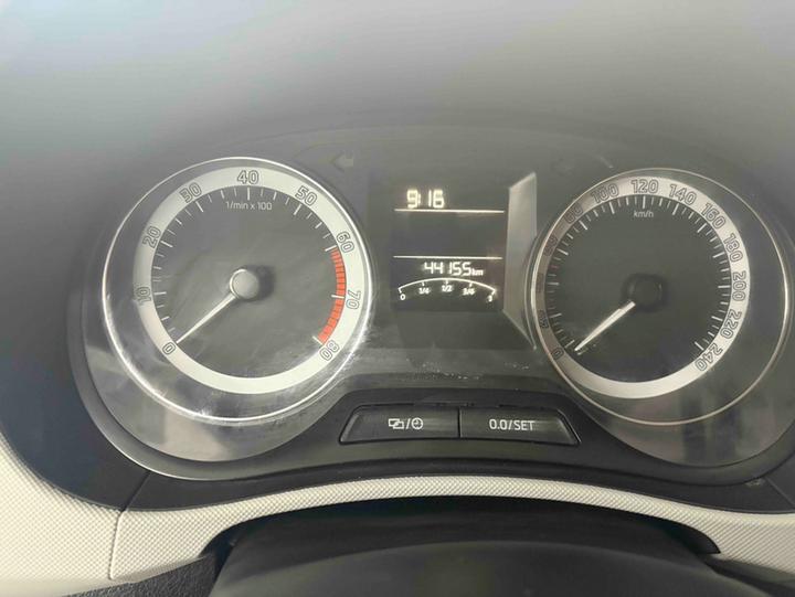 Fabia 2017 1.6L AT photo 5