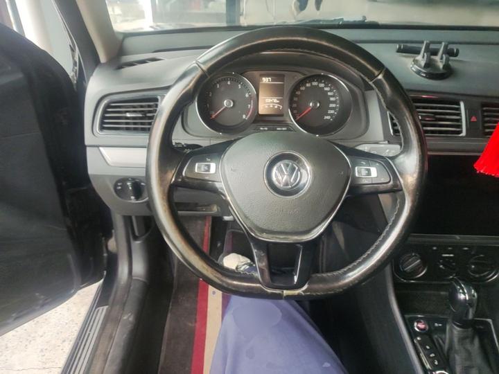 Lavida 2017 1.6L AT Comfort photo 2