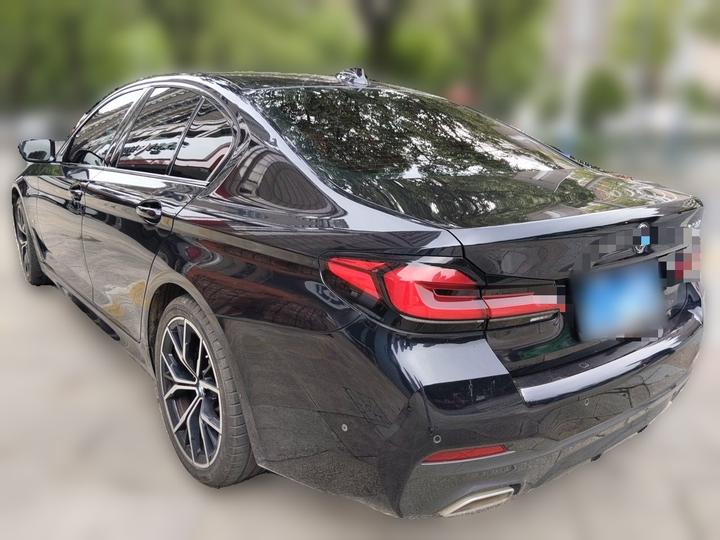 5 Series Imported 2022 530i M Sport Package photo 4