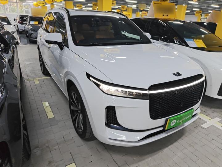 Li Auto ONE 2020 EREV 6-Seater photo 3