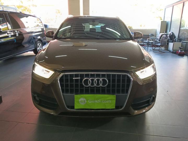 Q3 2013 35 TFSI quattro Tech photo 2