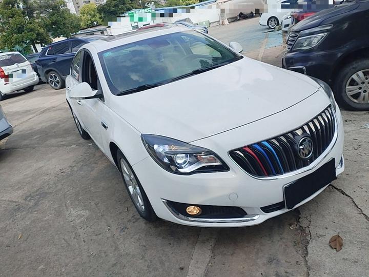 Regal 2015 1.6T Elite Tech photo 3