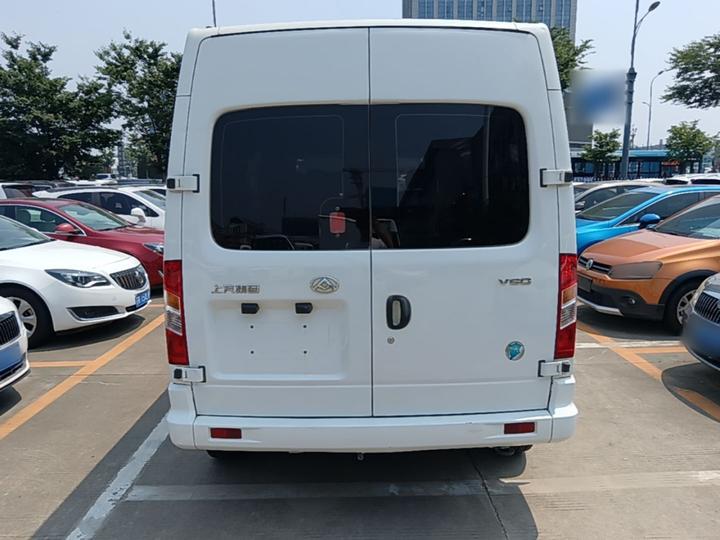 MAXUS V80 2021 2.0T MT Classic Long Wheelbase 6/7/8/9-Seater photo 3