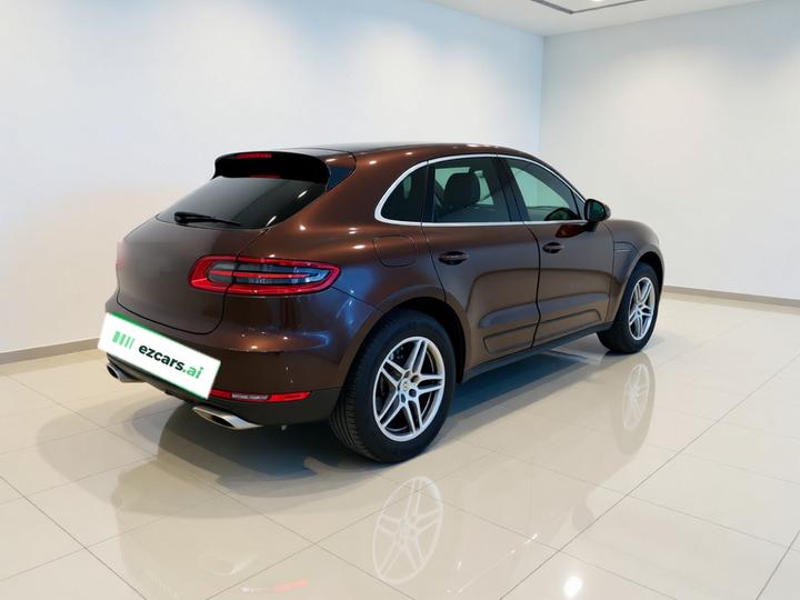 2017 Macan 2.0T photo 6