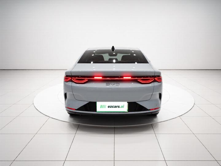 Qin L 2025 EV 545KM photo 3