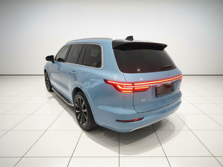 Li Auto ONE 2021 EREV 6-Seater photo 4