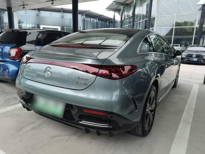 EQE 2025 500 4MATIC Luxury photo 6