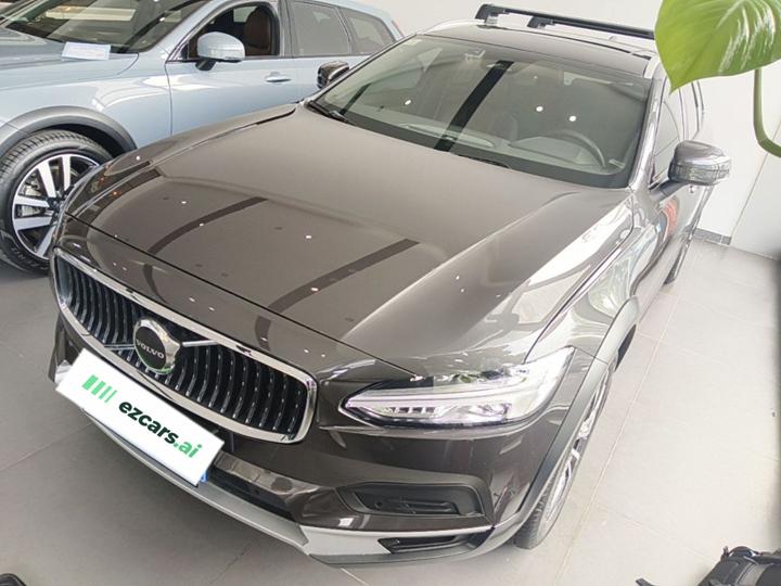 V90 2024 Cross Country B5 AWD