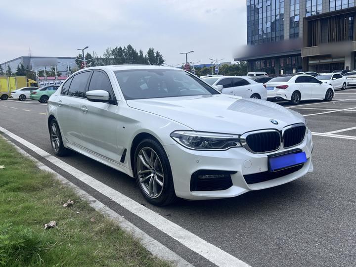 5 Series 2019 525Li M Sport Package photo 3