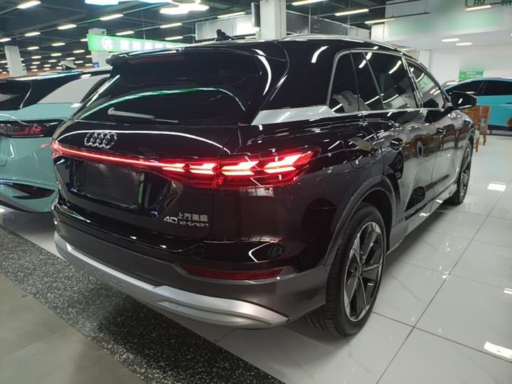 Q5 e-tron 2022 40 e-tron Starlight photo 6
