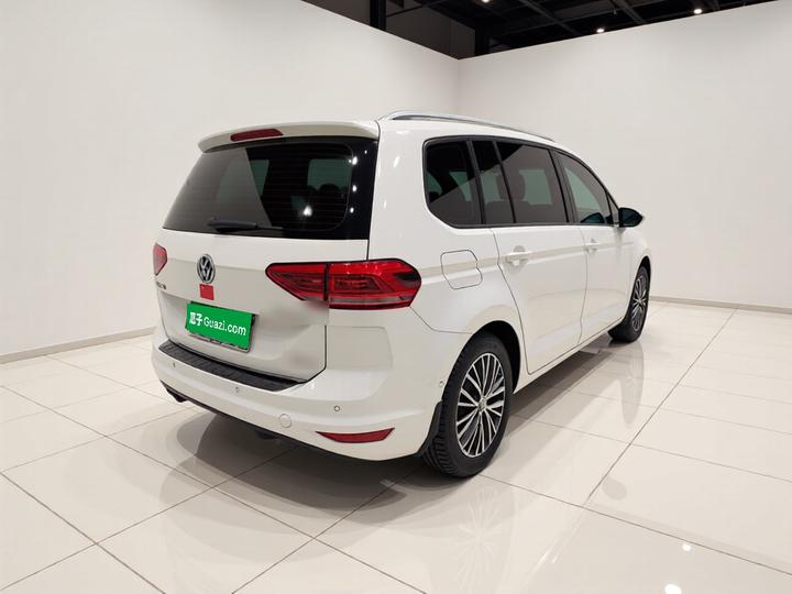 2016 L 280TSI DSG Luxury photo 6