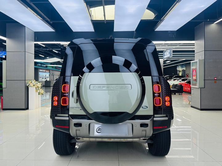Defender 2023 110 3.0T P400 X-DYNAMIC HSE photo 3