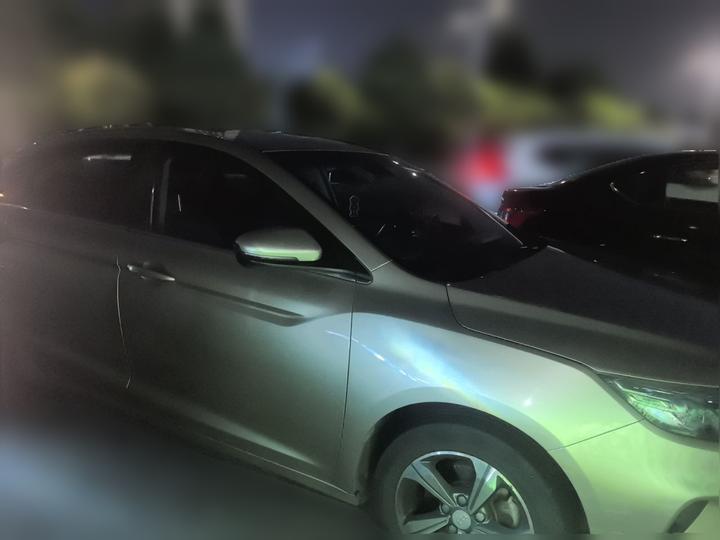 Emgrand GL 2018 1.8L DCT Elite Connected photo 3