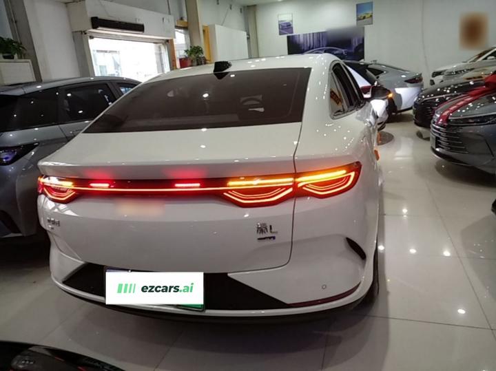 Qin L 2025 EV 470KM Leading photo 3