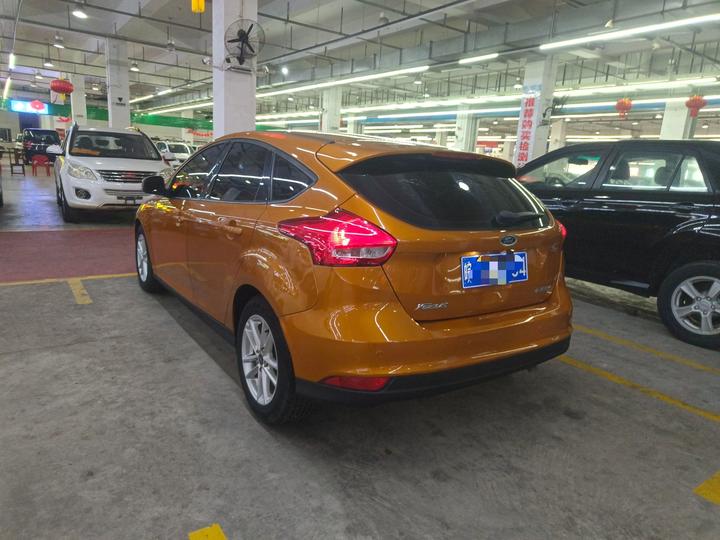 Focus 2015 Hatchback 1.6L AT photo 4