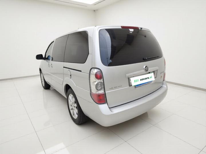 GL8 2014 2.4L Classic photo 4