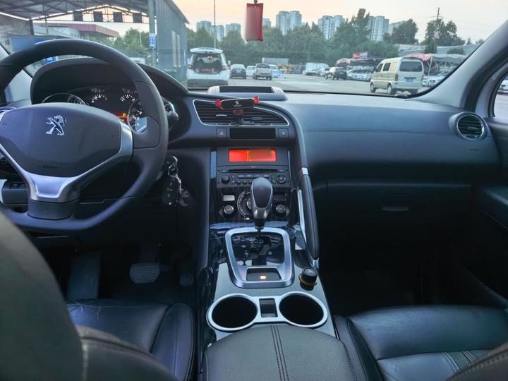 3008 2015 2.0L AT photo 5