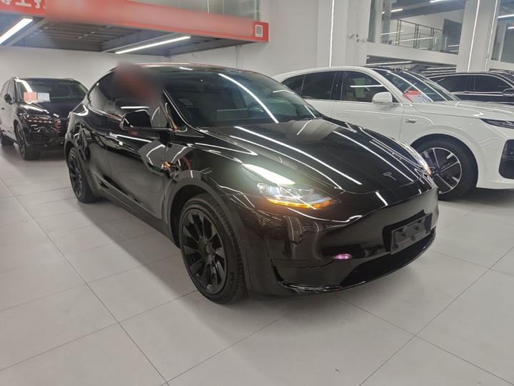 Model Y 2022 Facelift RWD photo 3